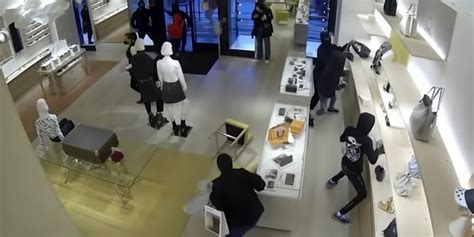 stealing louis vuitton|louis vuitton chicago news.